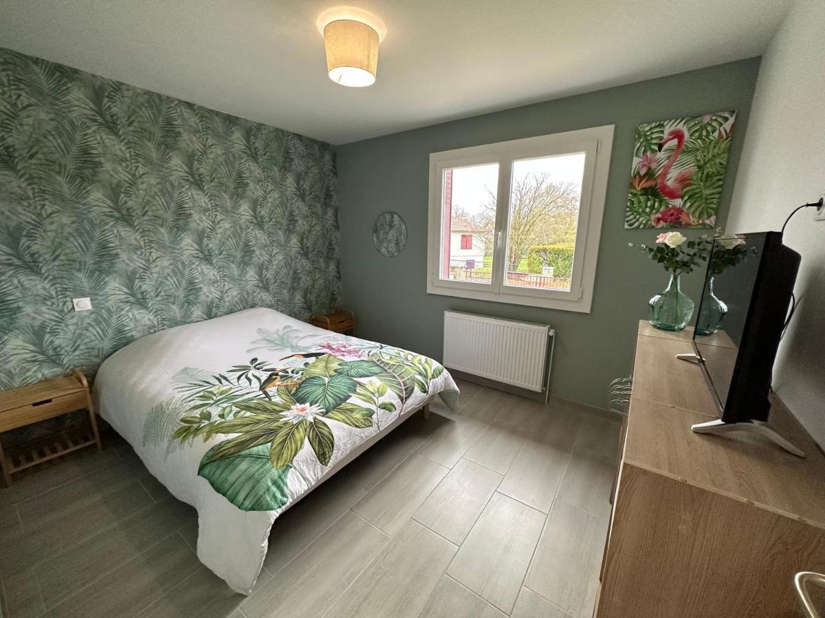 Agreable Maison Avec Jardin A Joinville Exterior foto