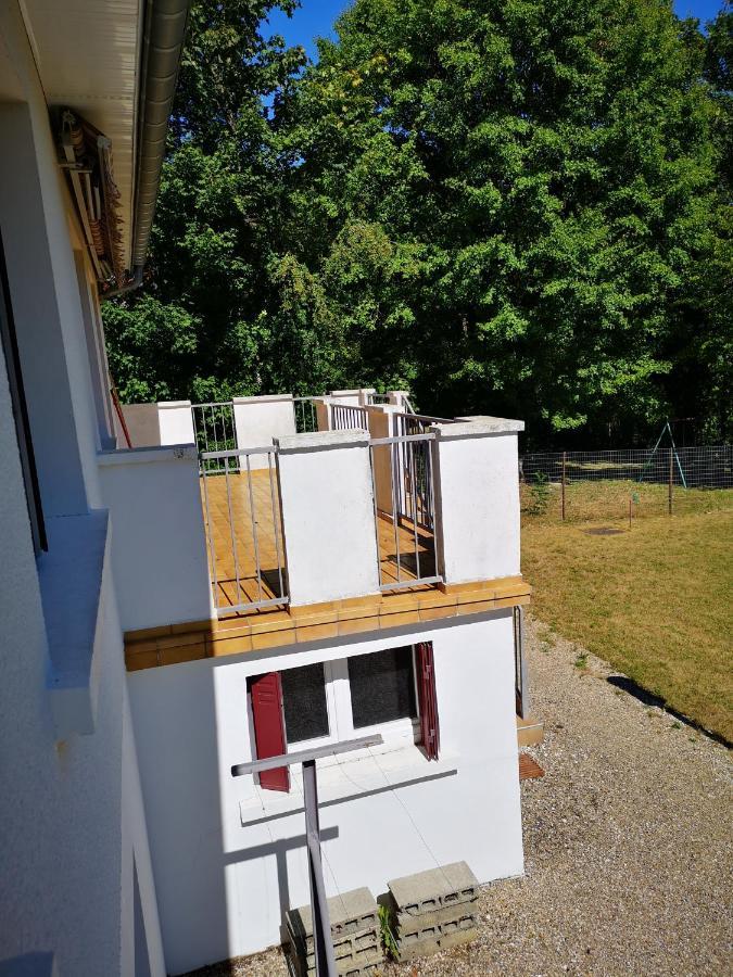 Agreable Maison Avec Jardin A Joinville Exterior foto