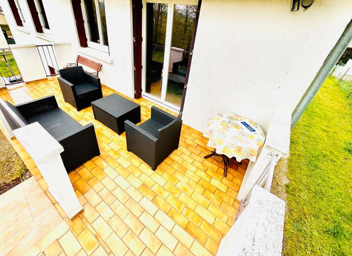Agreable Maison Avec Jardin A Joinville Exterior foto