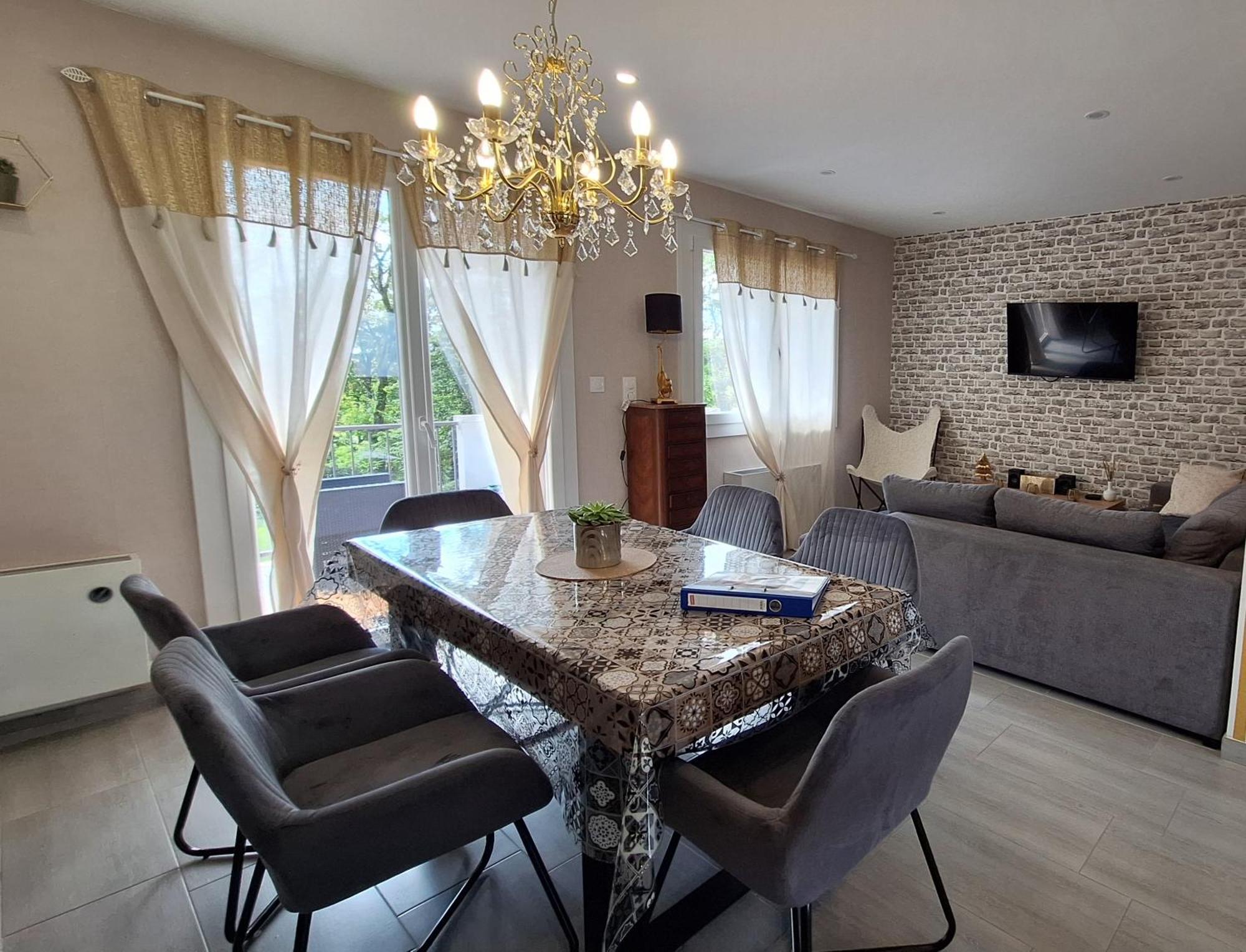 Agreable Maison Avec Jardin A Joinville Exterior foto