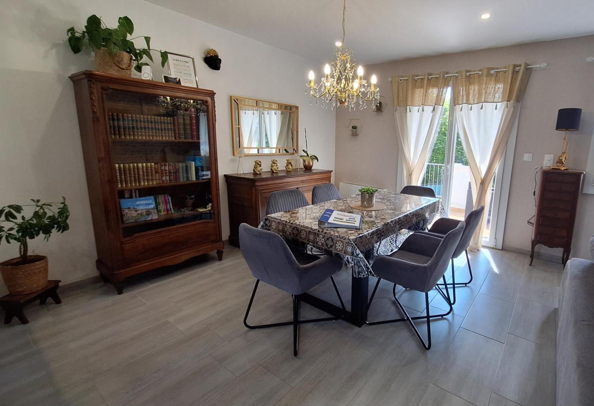 Agreable Maison Avec Jardin A Joinville Exterior foto